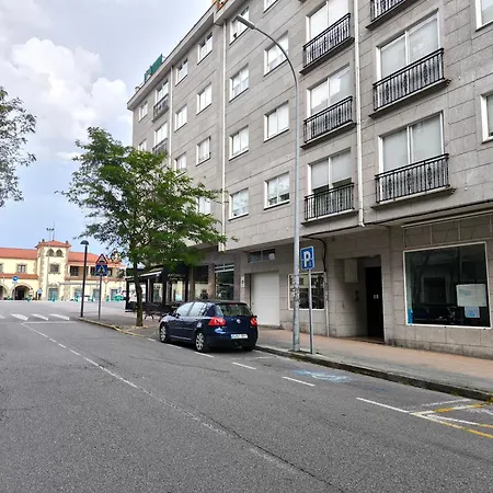 Piso Al Lado De La Estacion De Tren Y De La Playa, Con Dos Plazas De Garage 아파트